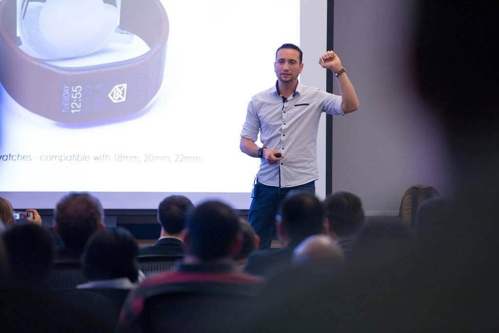 Maurício A. Piper — WOTCH Smartwatch Präsentation